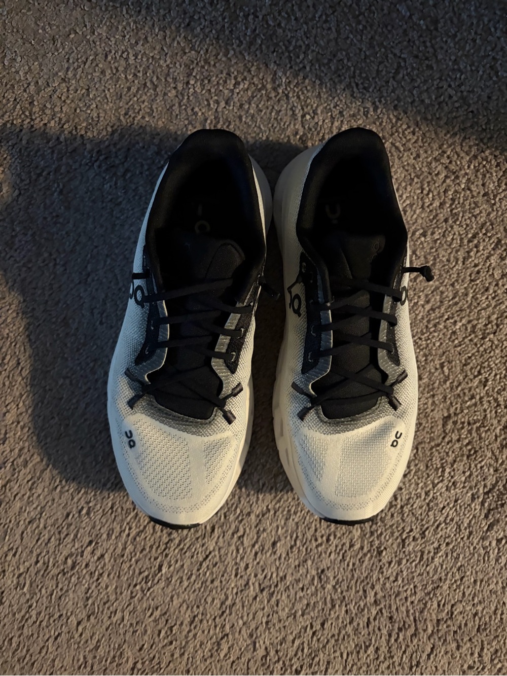 Women’s Oncloud Sneakers